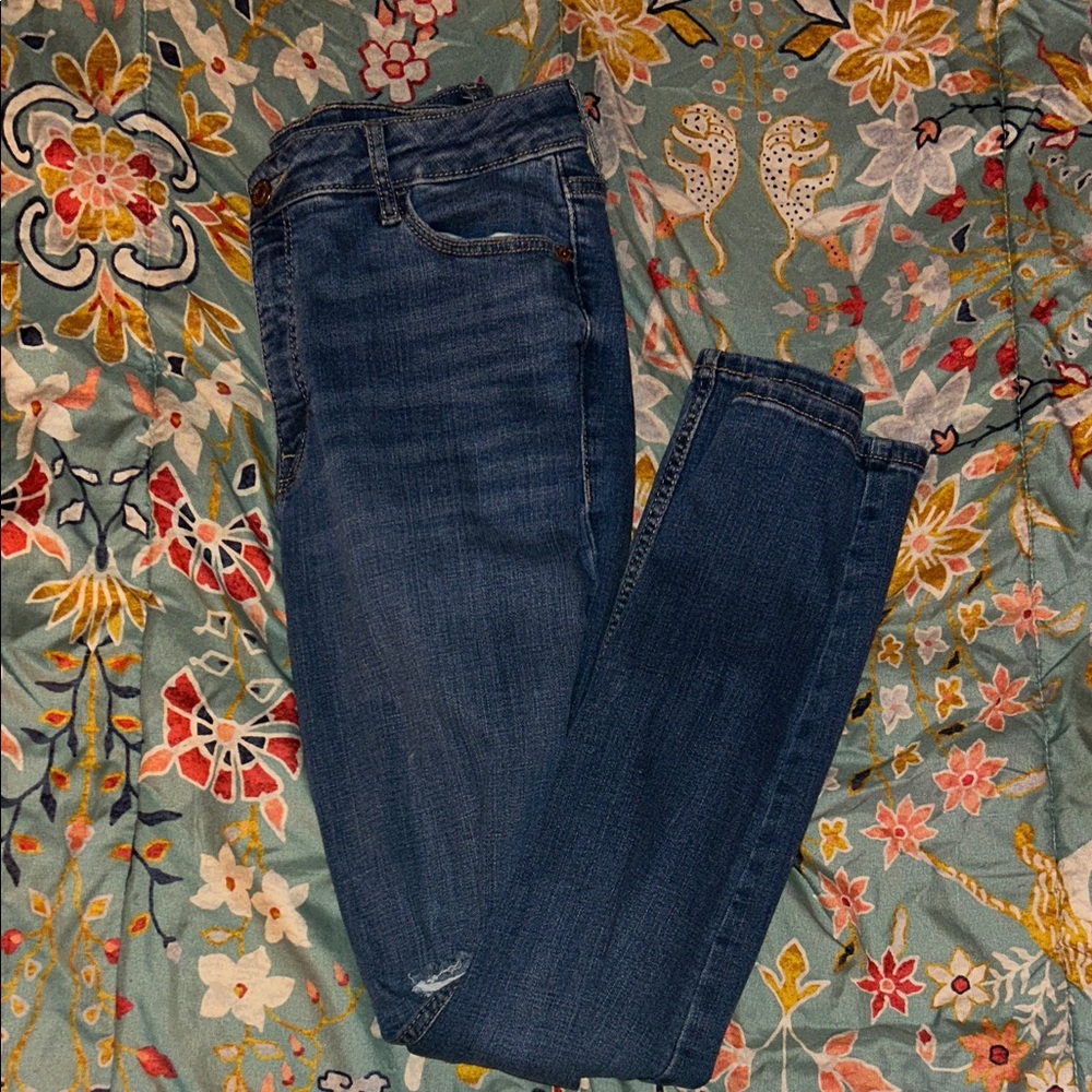 Classic Blue Women's Jeans - Ripped